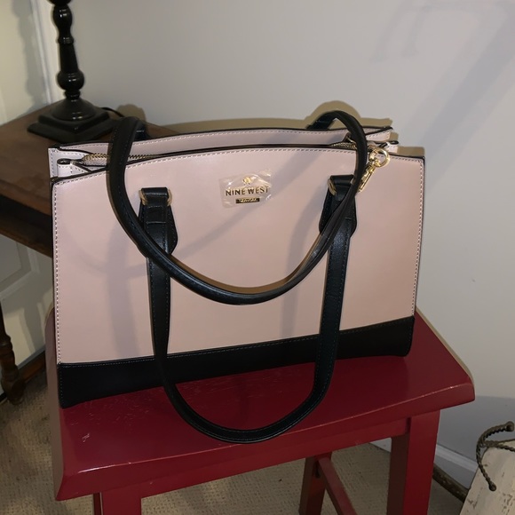 nine west bella jet set carryall